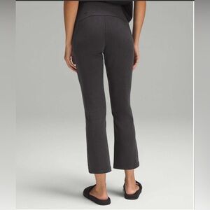 🍋Women’s Lululemon Ribbed Softstreme Zip-Leg High-Rise Cropped Pants 25" Size 8🍋